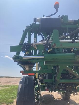 Image of John Deere R4045 equipment image 4
