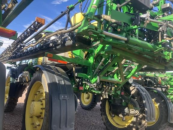 Image of John Deere R4045 equipment image 3