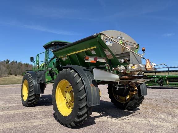 Image of John Deere R4045 equipment image 3