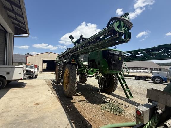 Image of John Deere R4045 equipment image 1