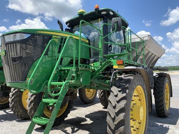 Main image John Deere R4045