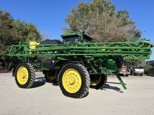 Image of John Deere R4045 equipment image 1