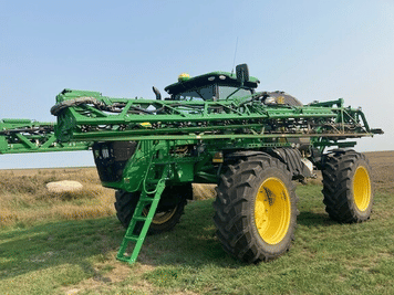 Main image John Deere R4045
