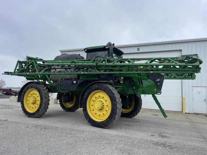 2018 John Deere R4045 Equipment Image0