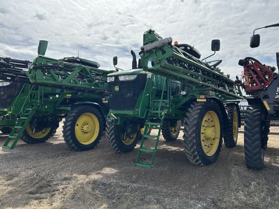 Image of John Deere R4045 equipment image 2