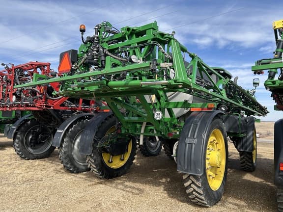 Image of John Deere R4045 equipment image 4