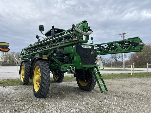 Image of John Deere R4045 equipment image 2