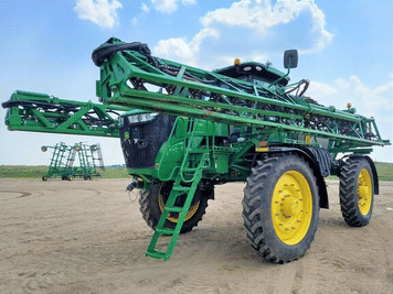 Main image John Deere R4045