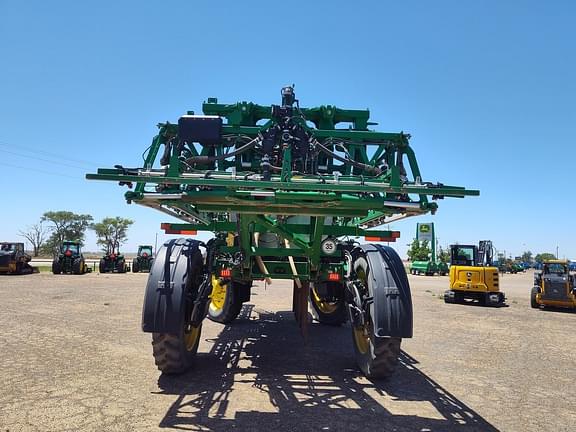 Image of John Deere R4045 equipment image 3