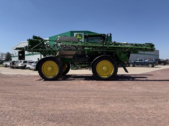 2018 John Deere R4045 Equipment Image0