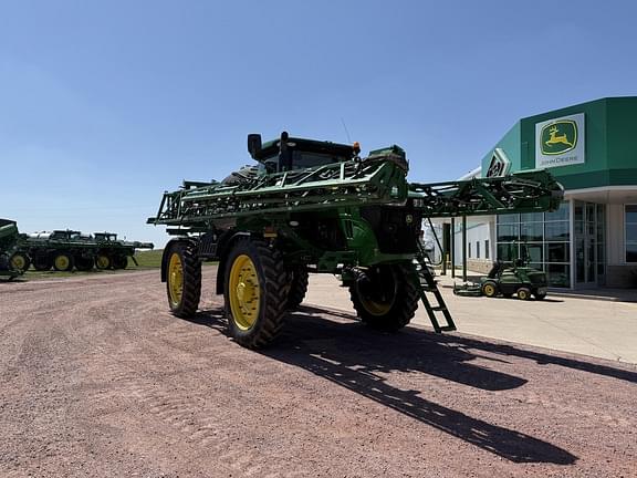 Image of John Deere R4045 equipment image 1
