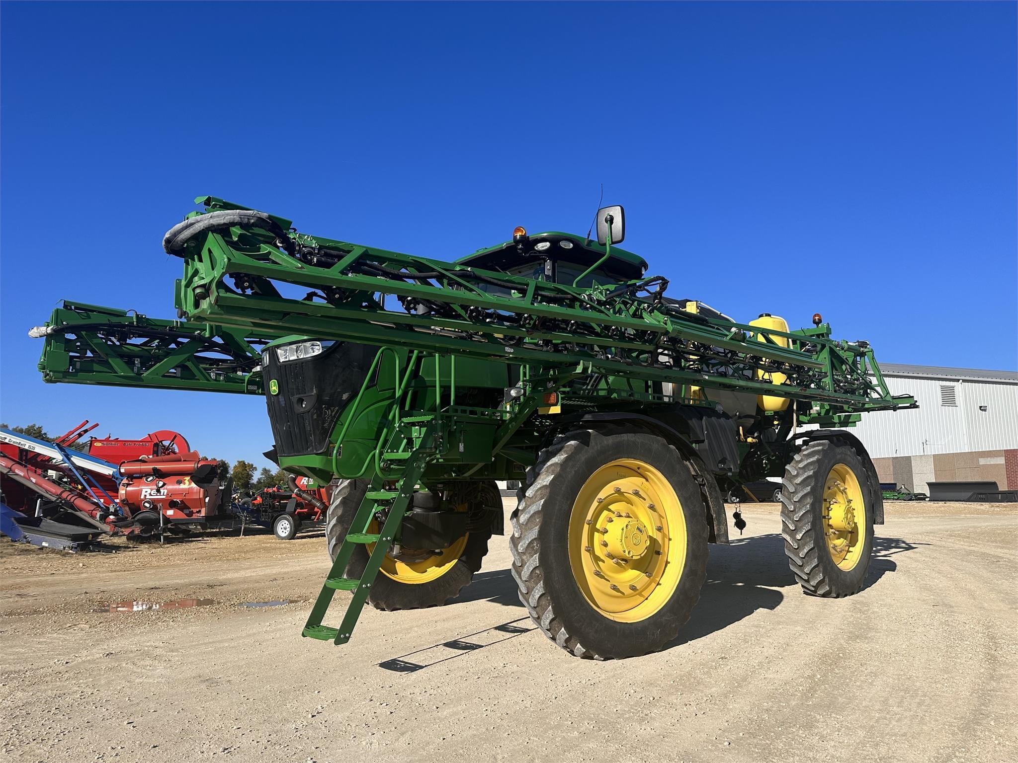 2018 John Deere R4045 Equipment Image0