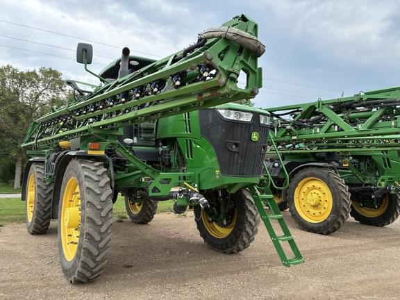 Image of John Deere R4045 equipment image 1