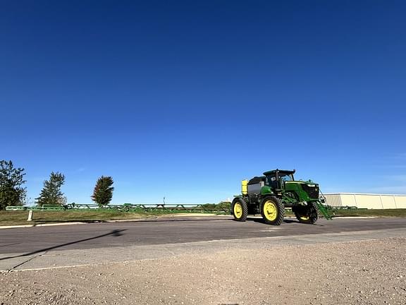 Image of John Deere R4045 equipment image 3