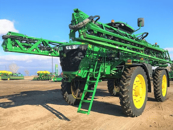 Main image John Deere R4045