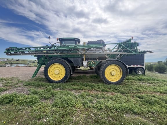 2018 John Deere R4045 Equipment Image0