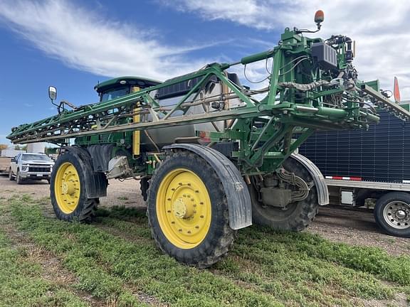 Image of John Deere R4045 equipment image 3