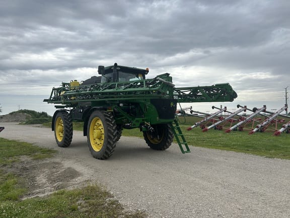 Main image John Deere R4045