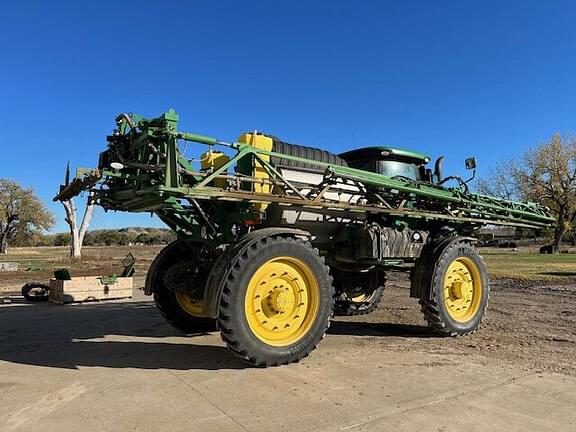 Image of John Deere R4045 equipment image 1