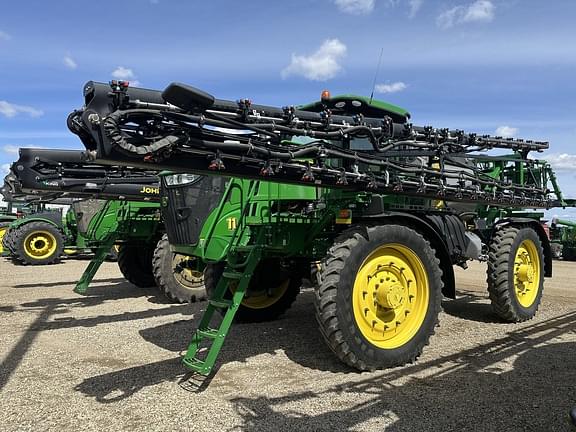 Image of John Deere R4045 equipment image 1