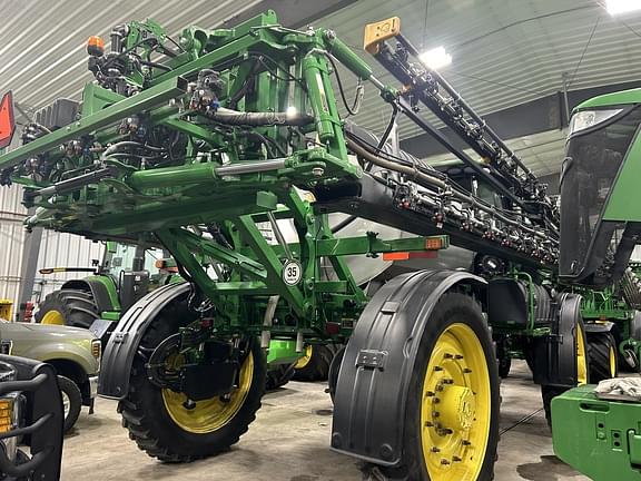 Image of John Deere R4045 equipment image 4