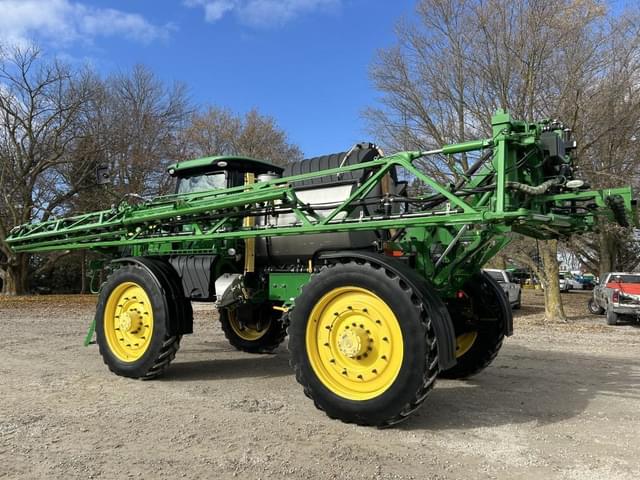 Image of John Deere R4045 equipment image 4