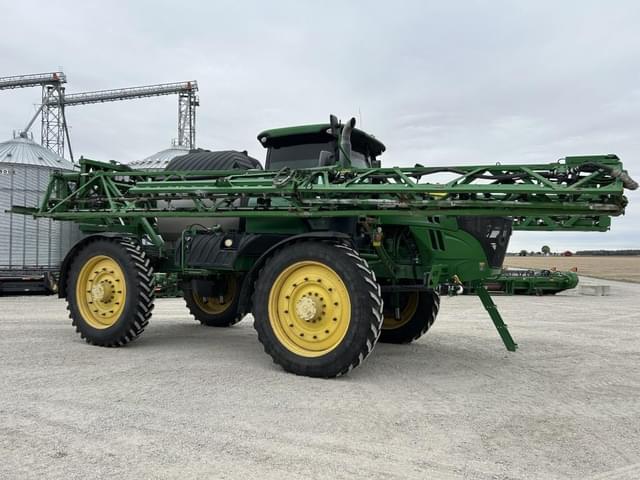 Image of John Deere R4045 equipment image 1