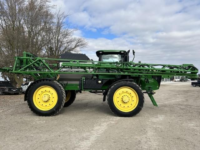 Image of John Deere R4045 equipment image 3