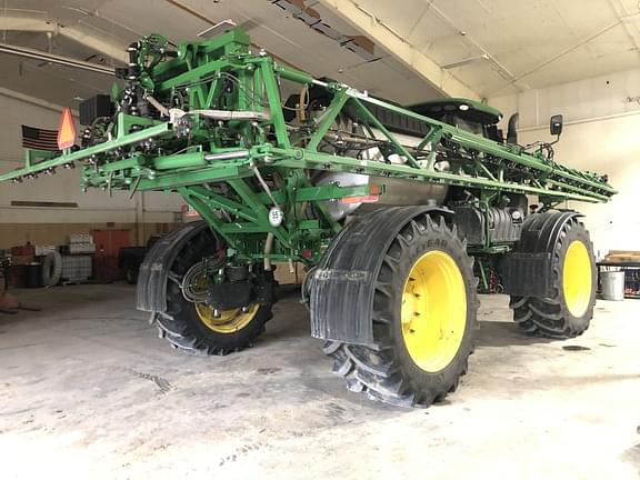 Image of John Deere R4045 equipment image 1