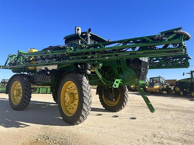 Image of John Deere R4045 equipment image 3