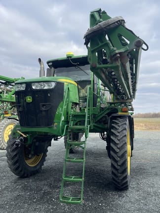 2018 John Deere R4045 Equipment Image0