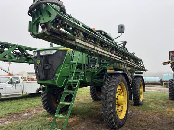 2018 John Deere R4045 Equipment Image0