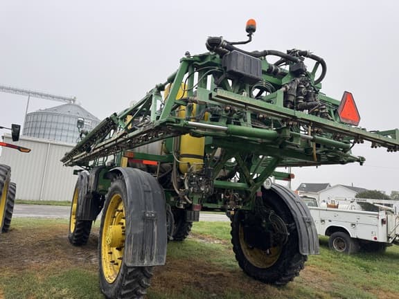Image of John Deere R4045 equipment image 4