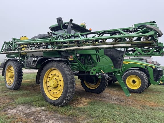 Image of John Deere R4045 equipment image 3