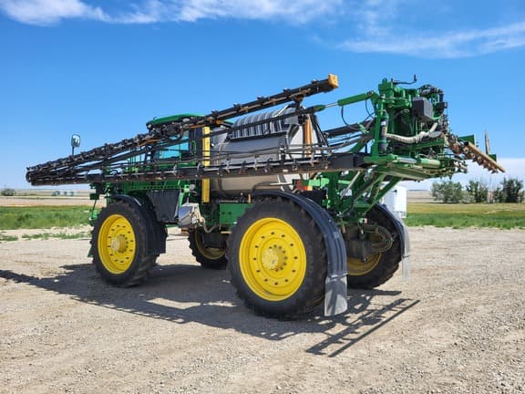Image of John Deere R4045 equipment image 3