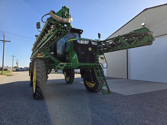 Image of John Deere R4045 equipment image 3