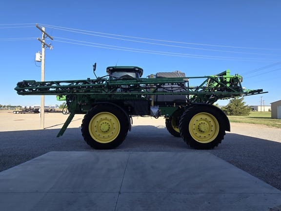 2018 John Deere R4045 Equipment Image0
