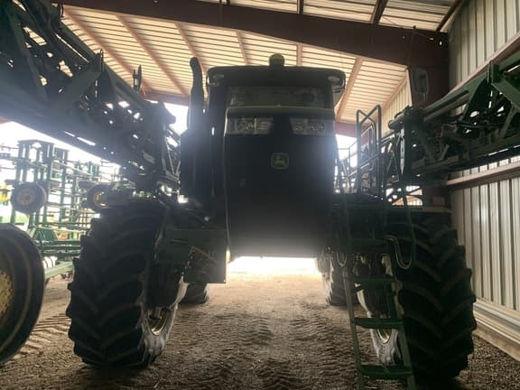 Image of John Deere R4045 equipment image 1