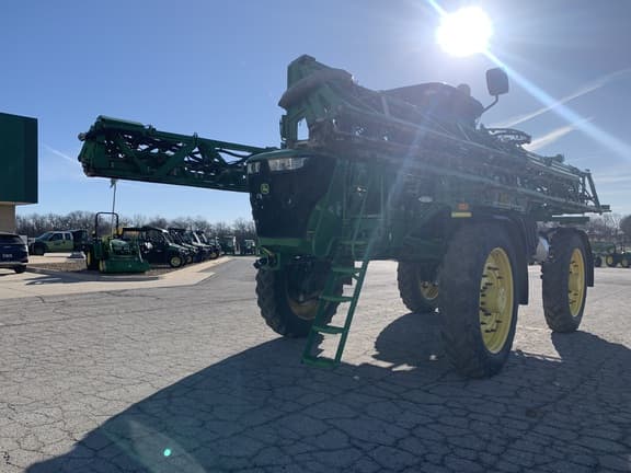 Image of John Deere R4045 equipment image 1