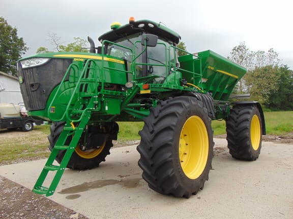 Main image John Deere R4045