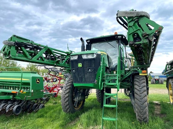 2018 John Deere R4045 Equipment Image0