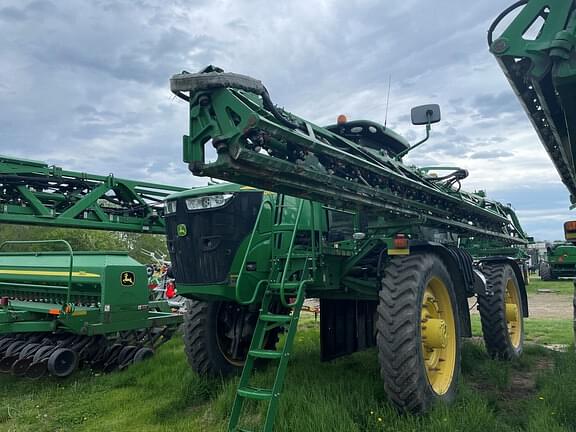 Image of John Deere R4045 equipment image 4