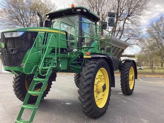 Main image John Deere R4045