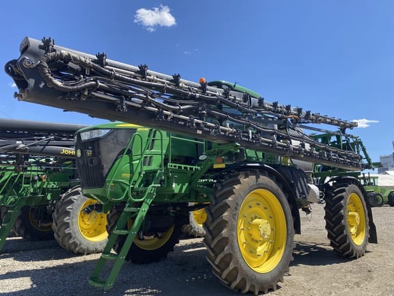 Main image John Deere R4045