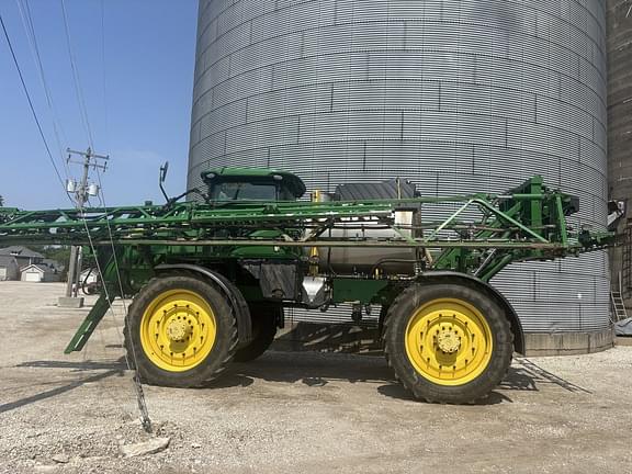 Image of John Deere R4045 equipment image 1