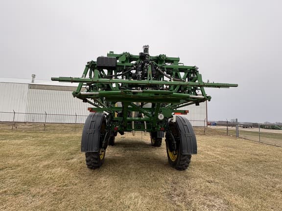 Image of John Deere R4045 equipment image 3