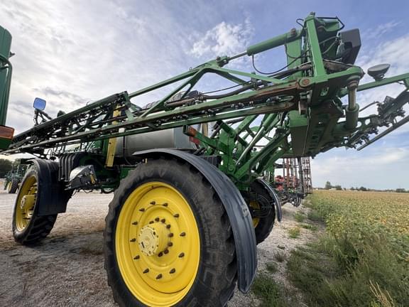 Image of John Deere R4045 equipment image 1