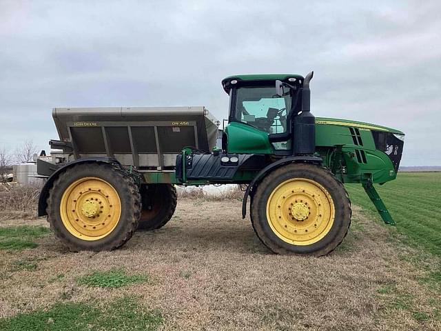 Image of John Deere R4045 equipment image 3