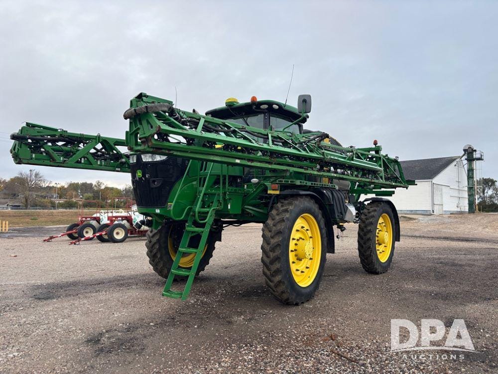 2018 John Deere R4045 Equipment Image0