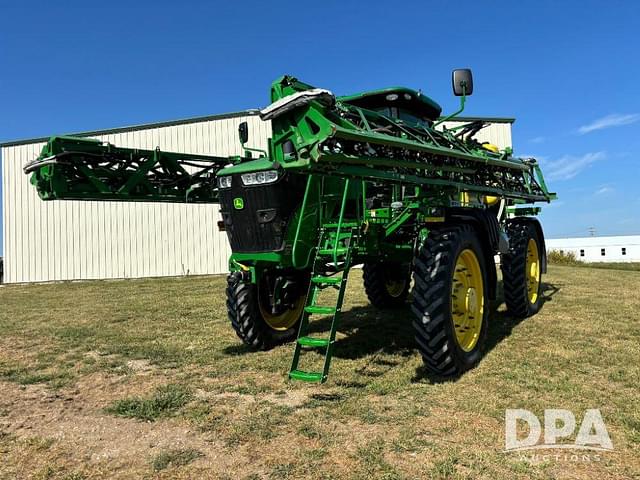 Image of John Deere R4045 equipment image 1